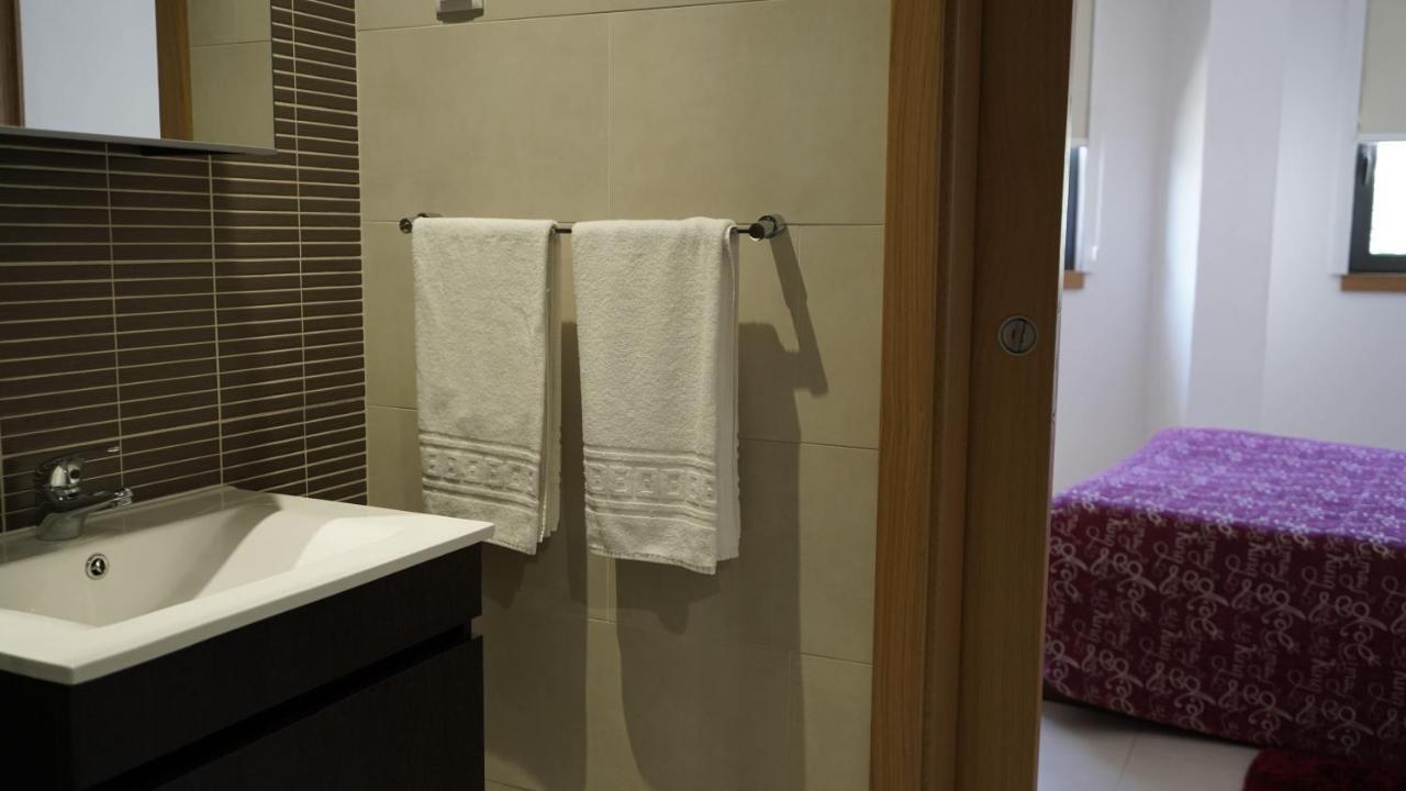Casas Do Aidro Guest House Freches Екстериор снимка