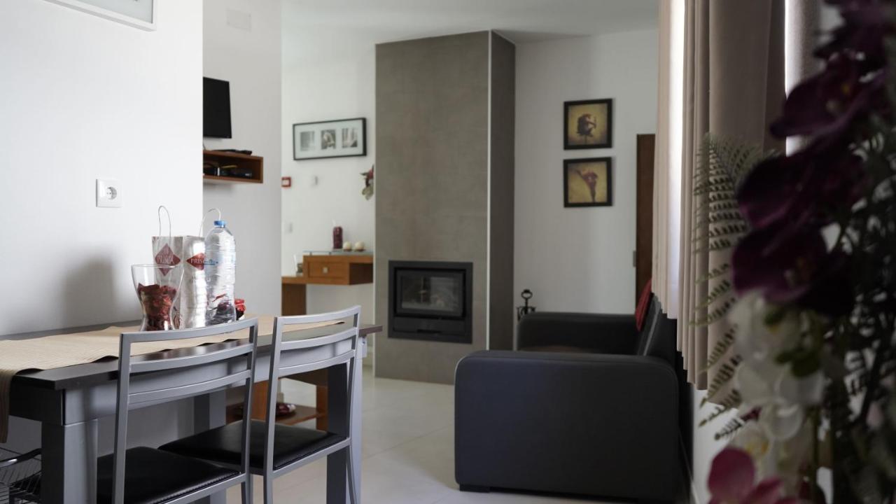 Casas Do Aidro Guest House Freches Екстериор снимка