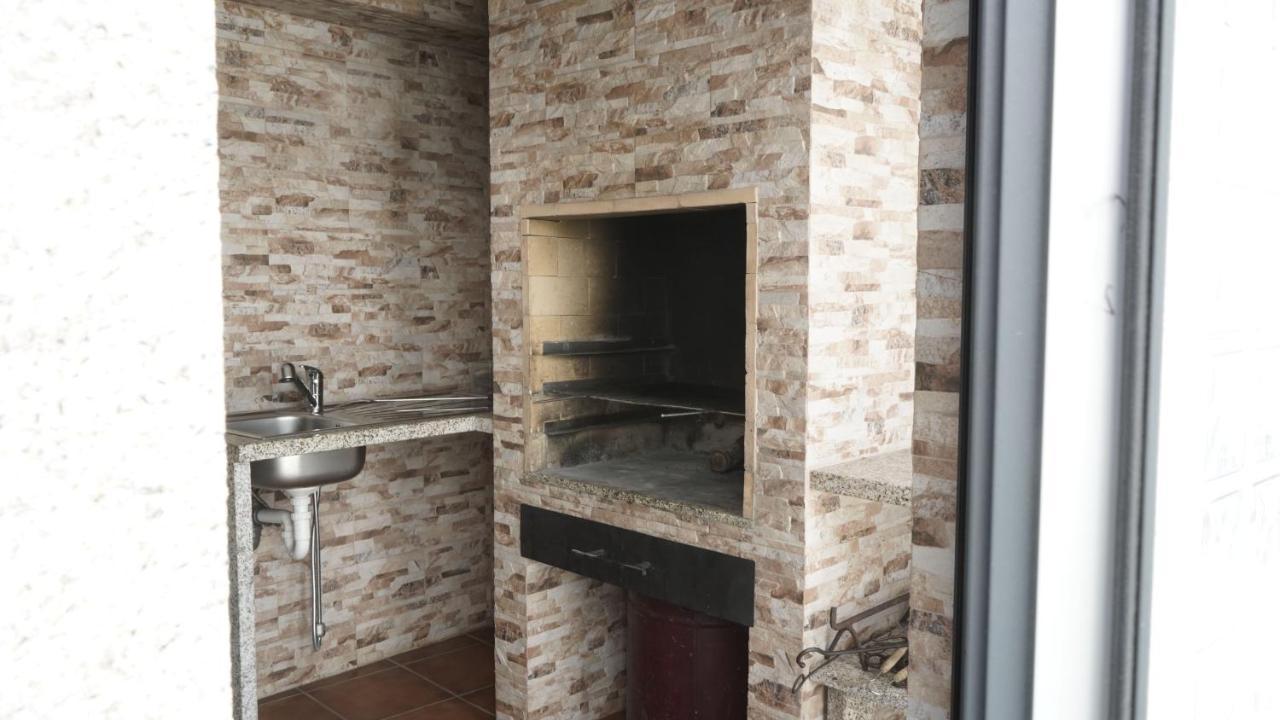 Casas Do Aidro Guest House Freches Екстериор снимка